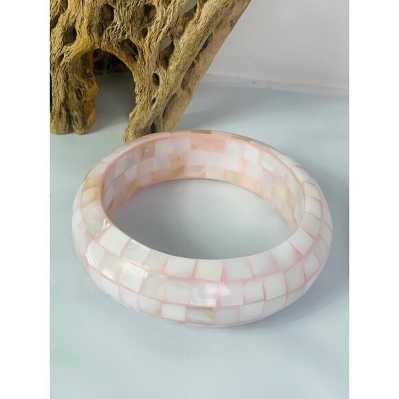 Vintage 80s Mosaic Mother of Pearl Bangle Bracelet - Picture 1 of 8